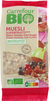 Carrefour BIO muesli packaging showing superfrutas variety with berries and grains