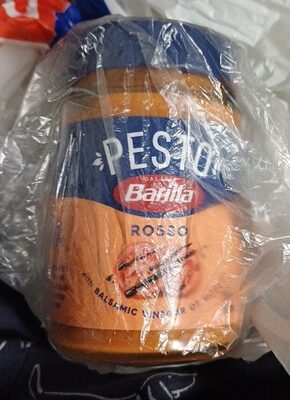 Barilla Pesto Rosso 200g jar on a plain background
