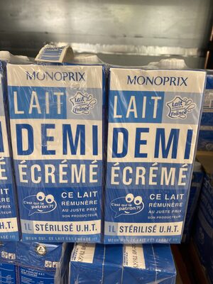 Case of six 1-litre cartons of C'est qui le patron ?! semi-skimmed UHT milk